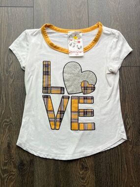Jenna & Jessie 'LOVE' Graphic Tee